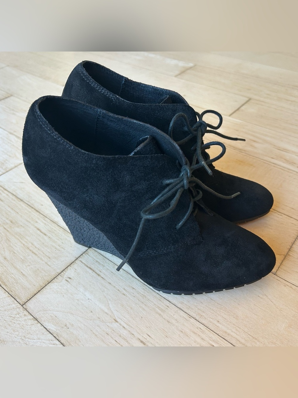 Sam Edelman Effie Black Suede Wedge Bootie Size 7